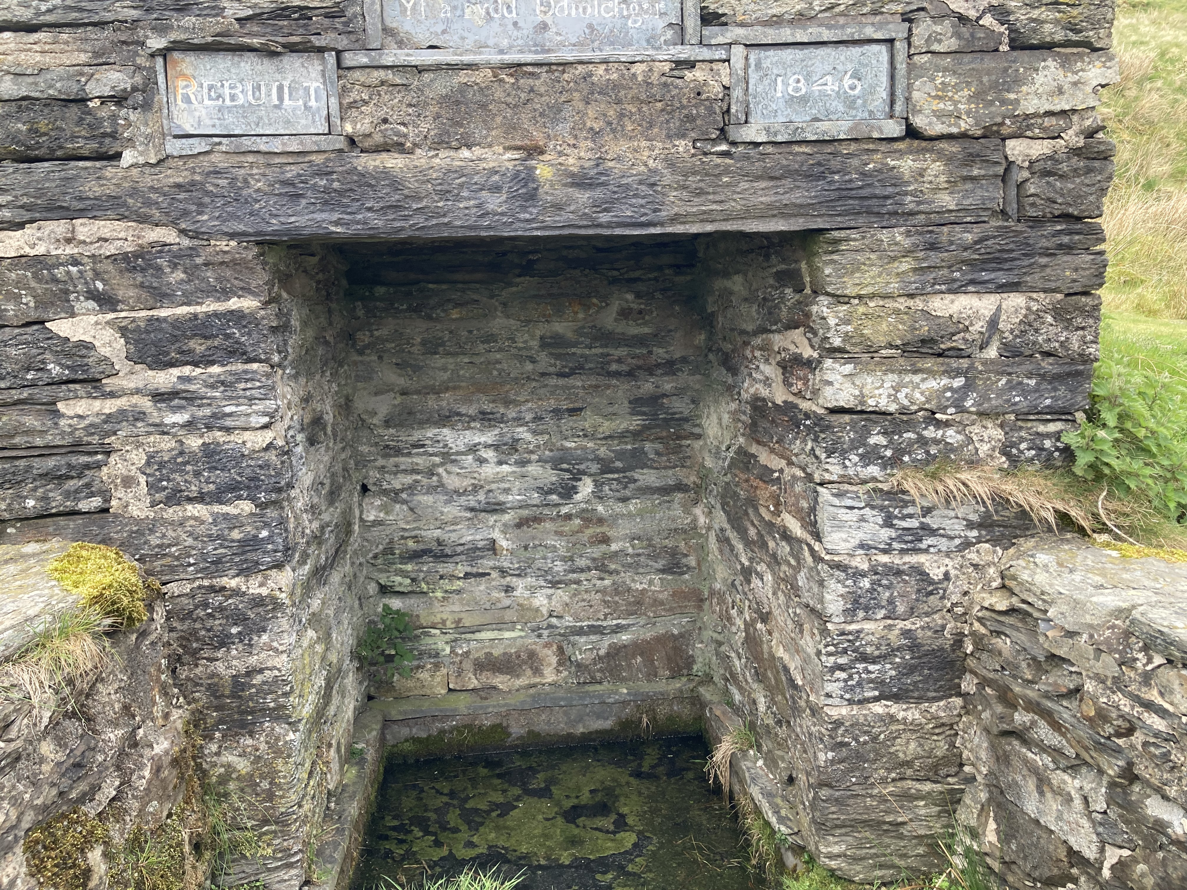 Ffynon eidda